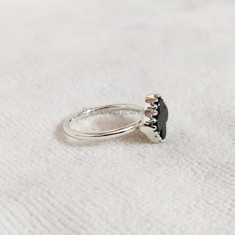 Silver Artisan Ring Black onyx ring clover shape ring
