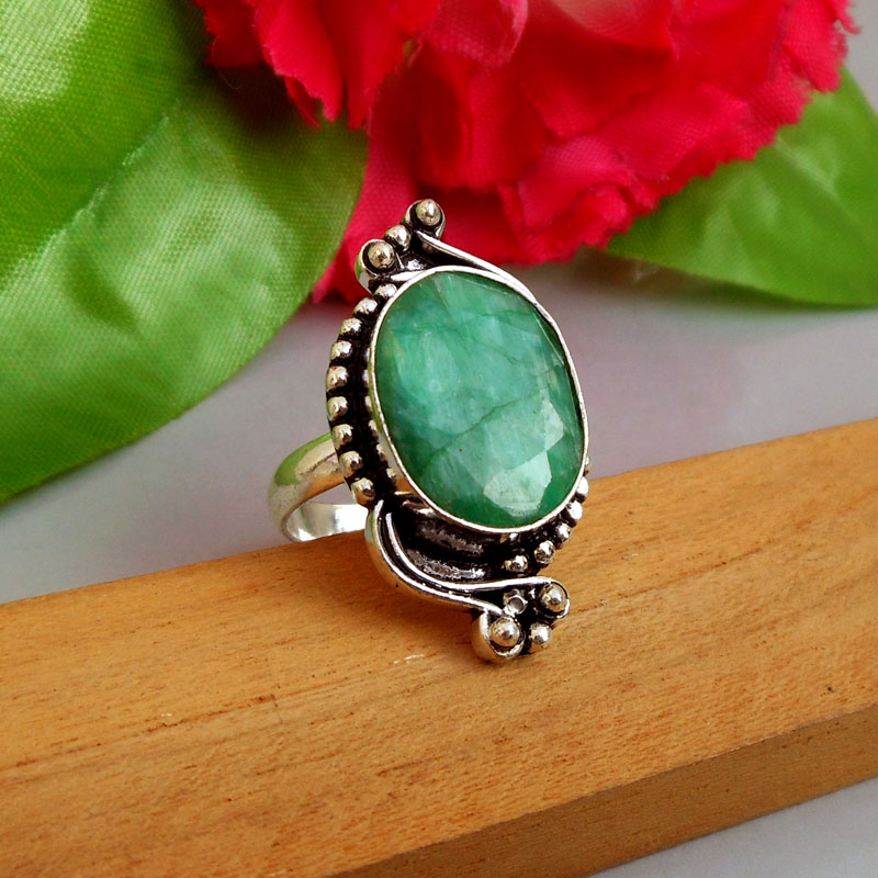Natural Emerald Ring 925 Silver Plated
